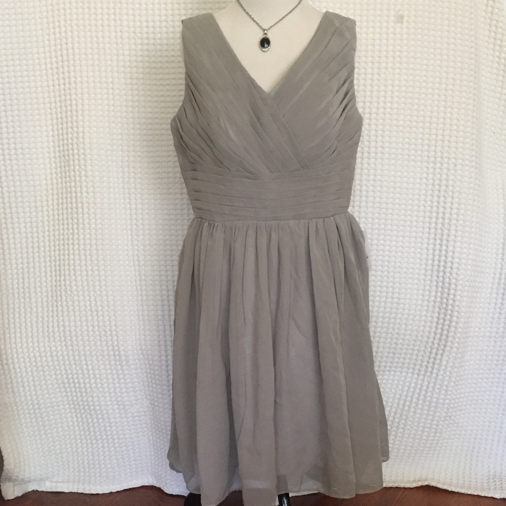 Sleeveless Grey dress
